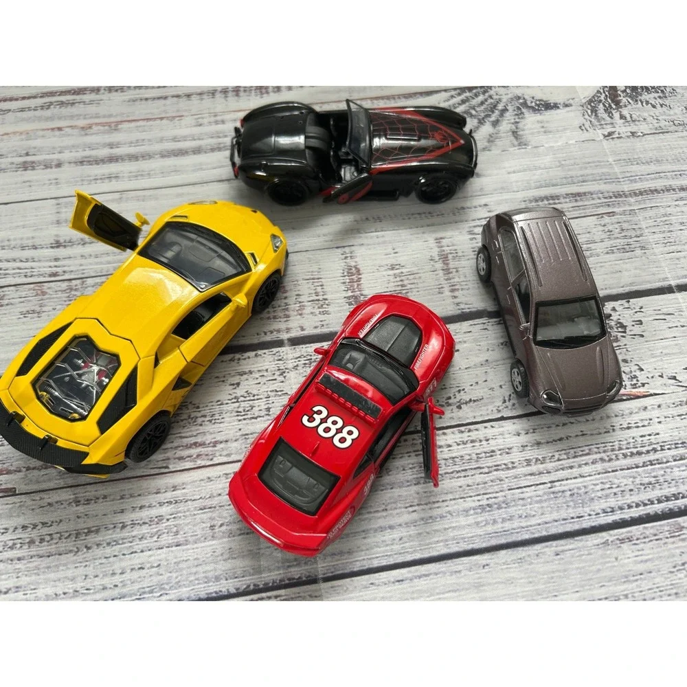 Diecast Toy Car Lot Kids Lamborghini Spider Camero Light Up 4pc